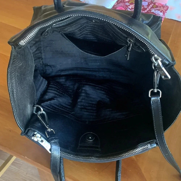 Good condition PRADA BAG black smooth soft leather double handle satchel - Picture 6 of 12